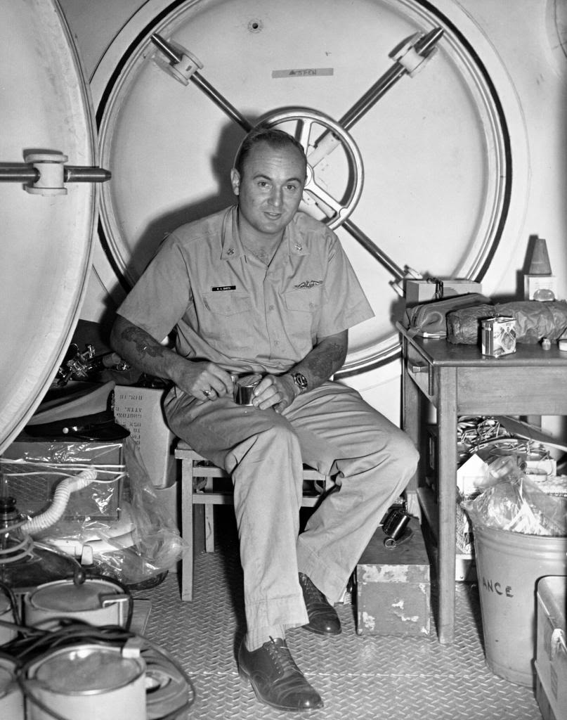SEALAB : BOB BARTH ET SON SUBMARINER 5512 SEALAB : BOB BARTH ET SON SUBMARINER 5512
